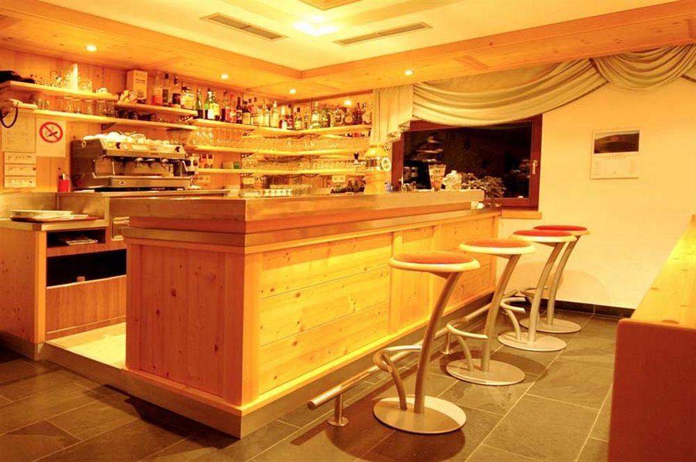 Hotel Dolomitenblick Теренто Экстерьер фото